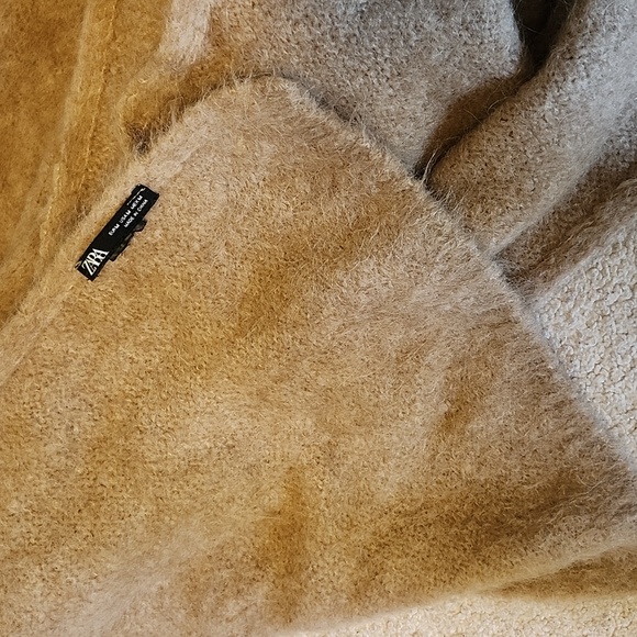 Zara Camel Scarf - Picture 3 of 3